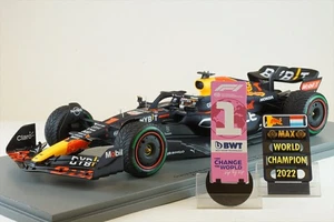 Spark 1/18 Red Bull RB18 #1 2022 F1 Japan GP Winner Verstappen WDC 18S774 - Picture 1 of 3