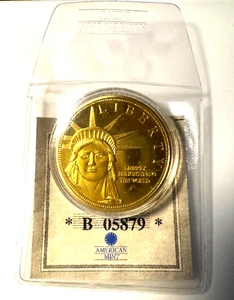 2010 LIBERTY ENLIGHTENING THE WORLD 24K GOLD LAYERED COIN - Picture 1 of 5