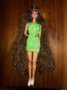 Vintage 1991 Totally Hair TERESA Barbie  DOLL / #1117 / wavy brunette hair