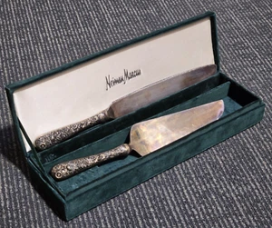 Godinger Silverplate Cake Knife And Server Neiman Marcus In Original Box 337,6g - Picture 1 of 5