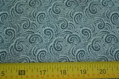 31" Long, Vintage, Dark-Green on Lt-Green Quilt Cotton, Fabric Traditions, N694 - Image 1 of 4