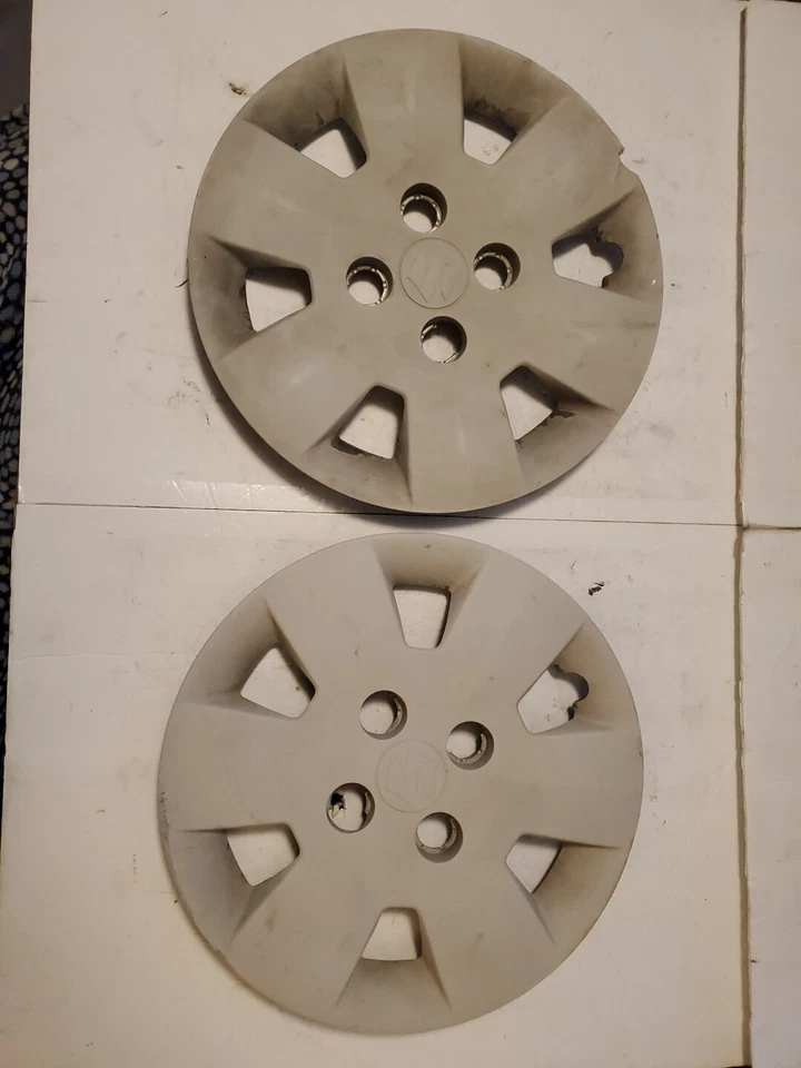 LOT Of 2) 2006 2008 SUZUKI FORENZA RENO 15" WHEEL COVER HUBCAP OEM 96 454 290 - Image 1 of 4