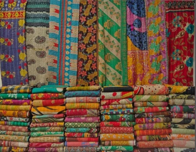 Venta al por mayor lote de ropa de cama funda de cama india kantha edredón puntada a mano manta boho Foto 1 de 4