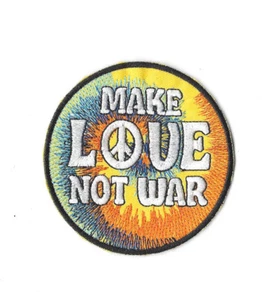 MAKE LOVE NOT WAR Iron on / Sew on Patch Embroidered Badge Peace PT269 - Picture 1 of 1