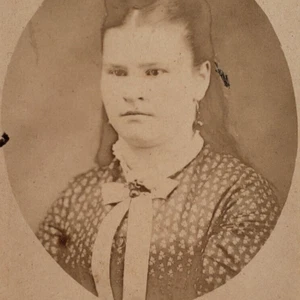 Wonderful Named Woman CDV Photo c1865 Antique Young Beautiful Girl Lady A872 - Picture 1 of 6