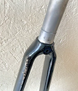GT CARBON FORK 700C 1 1/8 INCH THREADLESS 240 MM STEERER 17.6 OZ / 500 GRAMS - Picture 1 of 13