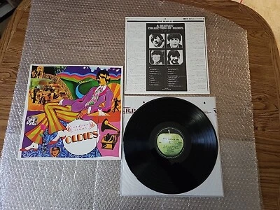 The Beatles 'A Collection of Beatles Oldies' 1977 Japan stereo Lp near mint cond Foto 1 de 4