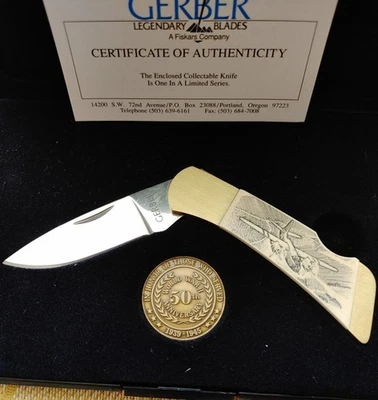 DE COLECCIÓN 1995 GERBER * SEGUNDA GUERRA MUNDIAL 50 AÑOS AÑO. CUCHILLO Y MONEDA * MANGO SCRIMSHAW * HECHO EN EE. UU. Foto 1 de 3