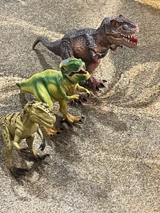 3er Set T-Rex Actionfiguren ohne Markenware - Bild 1 von 15