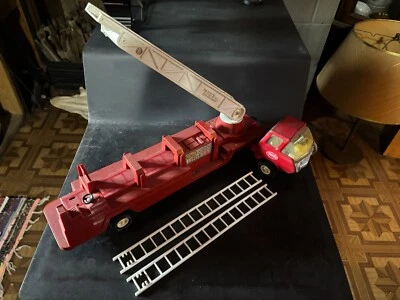 Mini Tonka 1976/77 Super Thrust Fire Tiller Ladder Truck w/ Ground Ladders - Image 1 of 4