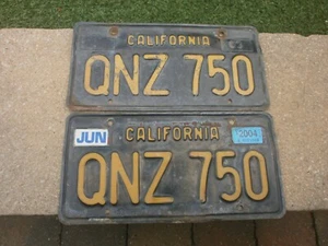 2X CALIFORNIA 1963 BASE YELLOW/BLACK # QNZ 750 ( QUEEN?) RARE LICENSE PLATES - Picture 1 of 1