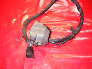 SC21 Switch Left Indicator Switch Interrupteur Honda CBR1000F - Picture 1 of 4