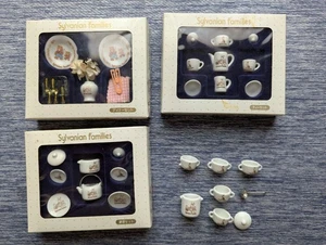 Sylvanian Families Tee- & Geschirrset mit Suppentassen, Kochzubehör, gebraucht - Bild 1 von 10