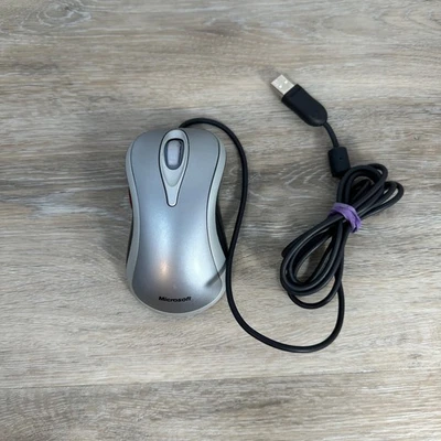 Microsoft Comfort Optical Mouse 3000 Model 1043 X812481-001 Wired USB Tested - Image 1 of 4