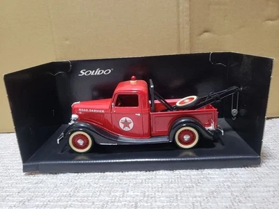 Rare SOLIDO 1936 FORD V8 TEXACO Tow Truck 1 18 Red - Image 1 of 4