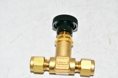 NEW SWAGELOK B-4JN BRASS SCREWED-BONNET NEEDLE VALVE 1/4'' - Image 1 of 3