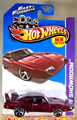 Dodge Charger Daytona 2013 Hot Wheels #200 HW Showroom-HW Garage '69 granate wMC5 Foto 1 de 4