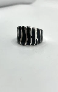 Silver Plated & Black Enamel Zebra Print Fashion Band Ring Size 8 - Picture 1 of 6