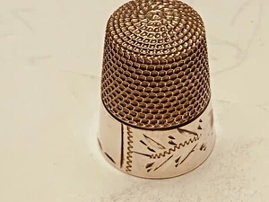 Vintage Sterling Thimble ( Star) ID. Number 334 - Picture 1 of 3