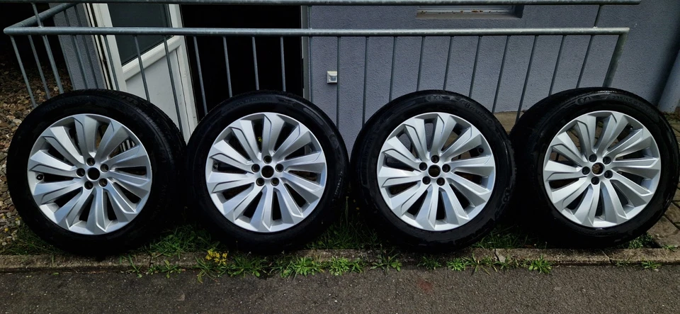 Kompletträder 235/55/19 Original Jaguar Alufelgen J9C3-1007-EA - Bild 1 von 4