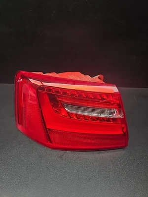 AUDI A6 QUATTRO 2012-2015 - LUZ TRASERA LED EXTERIOR IZQUIERDA / LÁMPARA 4G5945095B Foto 1 de 4