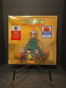 CHARLIE BROWN CHRISTMAS Vince Guaraldi Trio TV SOUNDTRACK GOLD FOIL RED VINYL LP - Picture 1 of 4