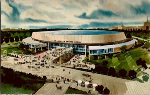 Postkarte Vintage Los Angeles Memorial Sportarena Luftbild Flaggen Fans - Bild 1 von 2
