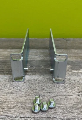 Apple Xserve G5 Mounting Hardware - Rail Cabinet Mounting  805-3560 + 805-3559 - Image 1 of 4