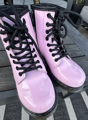 Dr Martens 1460 розовый лакированная кожа боя шнурует вверх молнии ботинки ребенка ясельного возраста * размер 11 - Изображение 1 из 4