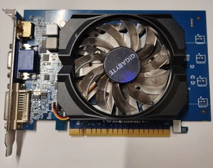 GT730 2GB GIGABYTE GEFORCE GRAPHICS CARD DDR5 GV-N730D5-2GI - Picture 1 of 4