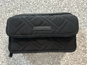Vera Bradley Black Quilted Crossbody Converts To Wallet With Built In RFID NWOT - Picture 1 of 9
