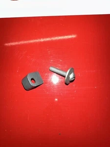 1953 1955 1956 NOS Corvette Foot Pump Cable Retainer With Screw - Bild 1 von 2