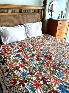 TURKISH HAND EMBROIDERED MULTICOLOR BLANKET - Picture 1 of 15
