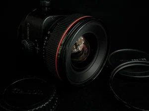 Objectif Canon TS-E 24 mm f/3,5 L II Tilt Shift MF [Presque comme neuf avec capuchon] Japon envoi rapide - Photo 1 sur 23