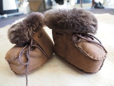 Too Cute!!! Beautiful Super Soft Sheepskin Babies Booties - Perfect for Winter