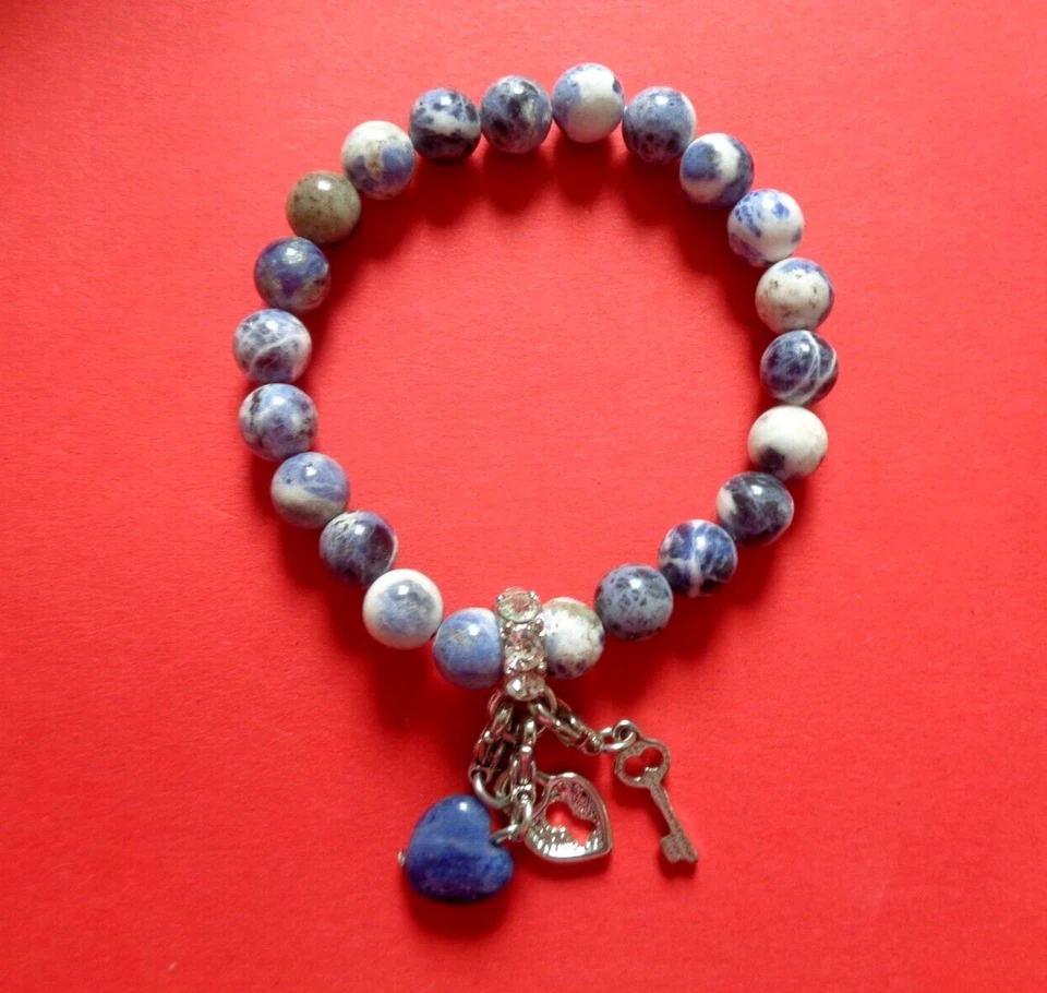 HCA Armband mit Echtsteinen SODALITH ECHTSTEINPERLEN mit 3 Anhängern - Bild 1 von 1