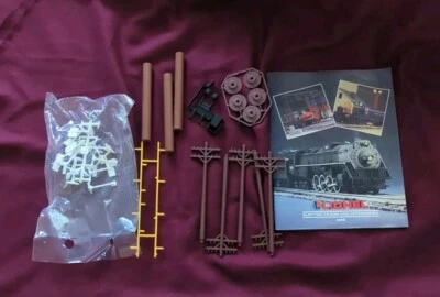 Lionel O Gauge Accessories 1988  Magazine Poles Etc Lot - Image 1 of 4