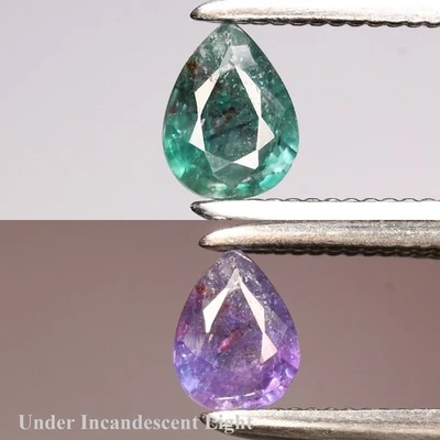 💎 Alejandrita verde natural pera 0,26 quilates 4,5 x 3,5 mm - Piedra preciosa Tanzania Foto 1 de 4