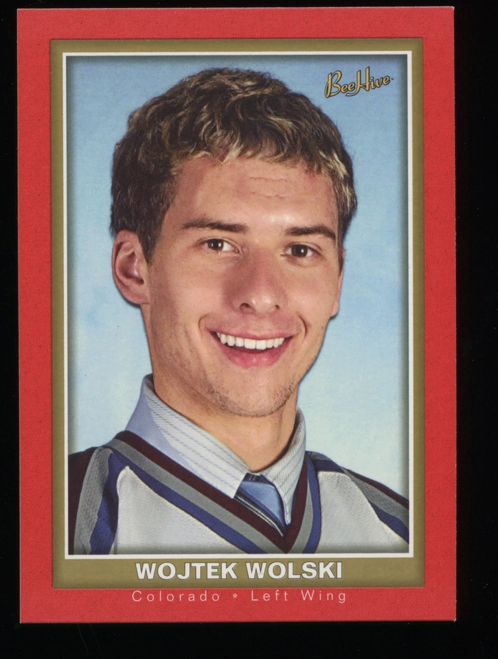 Wojtek Wolski 2005-06 Beehive Red #110 EX or Better - Imagem 1 de 2