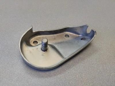 VERY NICE GENUINE PORSCHE 914 914-6 CLUTCH CABLE REVERSE BRACKET BASE UNIT NLA - Image 1 of 4