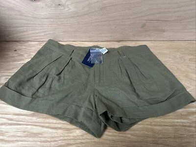 Pantalones Cortos Forever 21 Tejidos Verde Oliva Talla 26 Para Mujer con Forro Interior y Bolsillos Foto 1 de 3