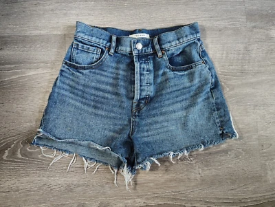 PacSun High Rise Icon Corto Talla 26 Dobladillo Crudo Bordado Bolsillo Botón Mosca Foto 1 de 4