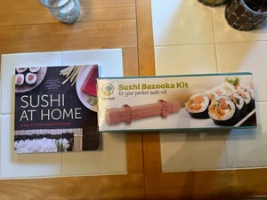 Sushi Bazooka Set für Sushi Rolle mit Sushi zu Hause Sushi Kochbuch Matte zu Tisch - Bild 1 von 1