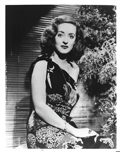 Foto 8”x10” - Foto fija, Bette Davis #102, foto publicitaria Estado: (Nuevo-) - Imagen 1 de 1