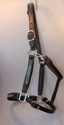 Leder Halfter WB braun mit feurigem klaren Strass unterlegt Lederhalfter - Bild 1 von 4