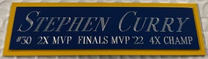 STEPHEN CURRY WARRIORS NAMENSCHILD FÜR IHR SIGNIERTES BASKETBALLTRIKOT - Bild 1 von 3