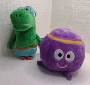 Hey Duggee 2 Stck. Plüsch 2014 HAPPY der Dinosaurier und Betty der Oktopus 5-7 Zoll Neu mit Etikett - Bild 1 von 4