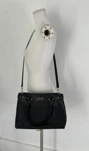 Bolso de mano Salvatore Ferragamo de cuero negro de 2 vías - Imagen 1 de 6