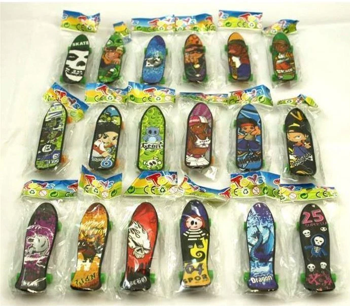 MARKENLOS 18x Fingerskateboard Fingerboard Mitgebsel Mitbringsel Kindergeburtstag Tombola