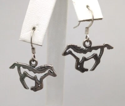 Lote de brincos pendurados de prata esterlina 925 com carimbo cavalo corrida vaqueira - Imagem 1 de 4